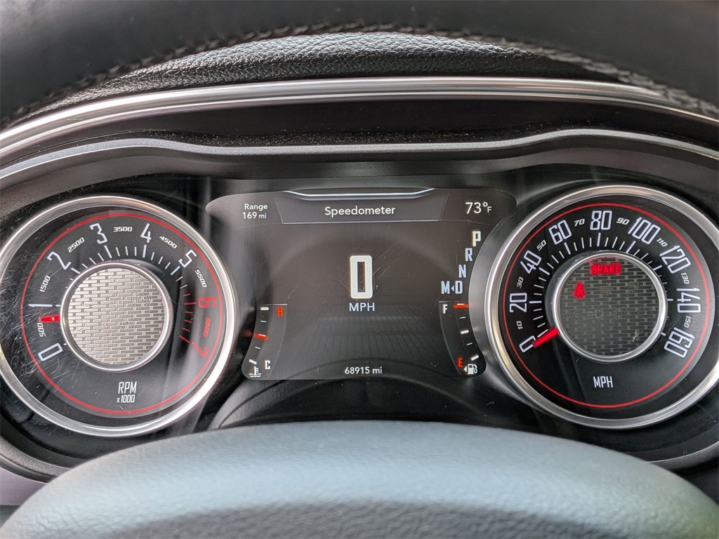 2015 Dodge Challenger R/T photo 13