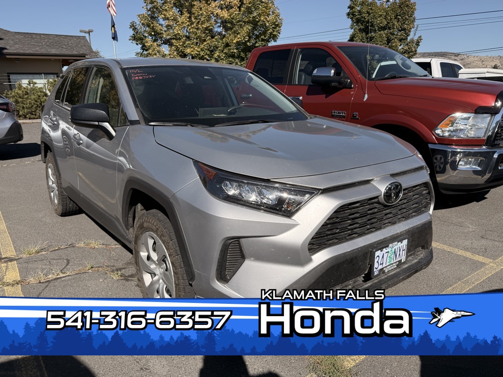 2022 Toyota RAV4 LE
