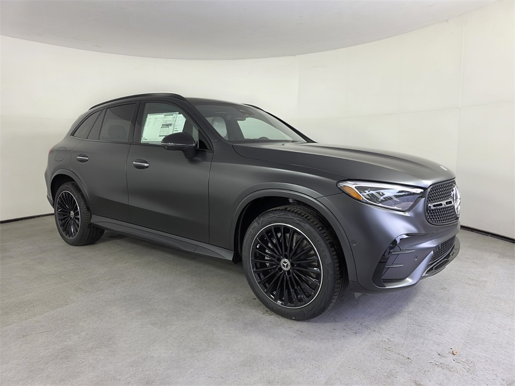 2026 Mercedes-Benz GLC Base's photo