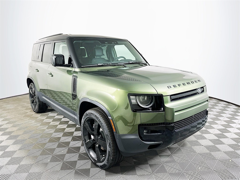 2026 Land Rover Defender 110 S photo 3
