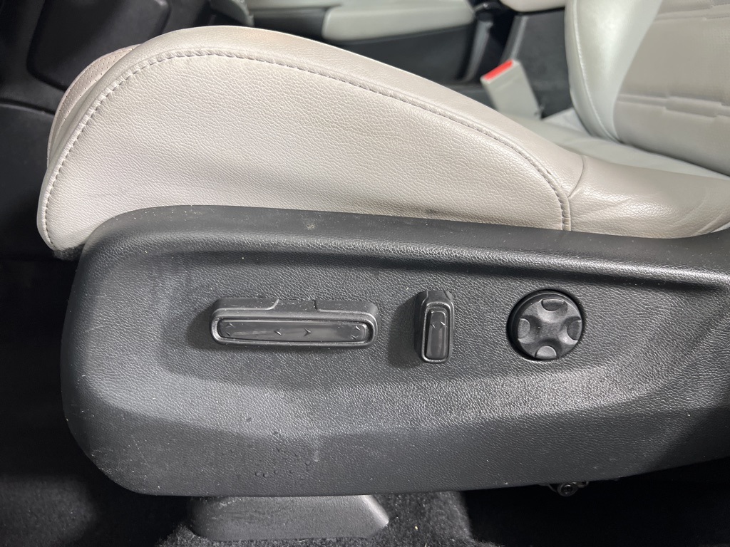 2020 Honda CR-V EX-L photo 16