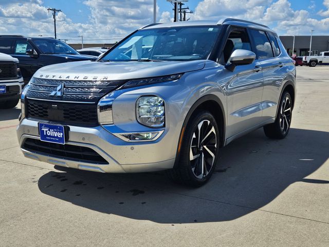 2022 Mitsubishi Outlander SEL photo 2