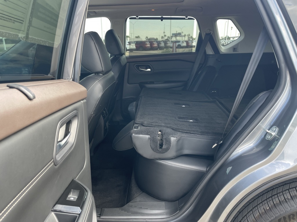 2023 Nissan Rogue SL photo 20