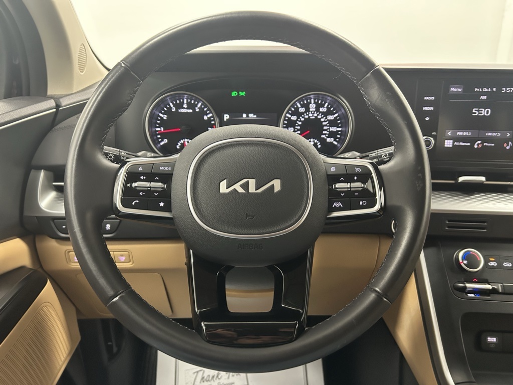 2024 Kia Carnival LX photo 13