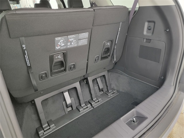 2026 Kia Carnival LXS photo 13