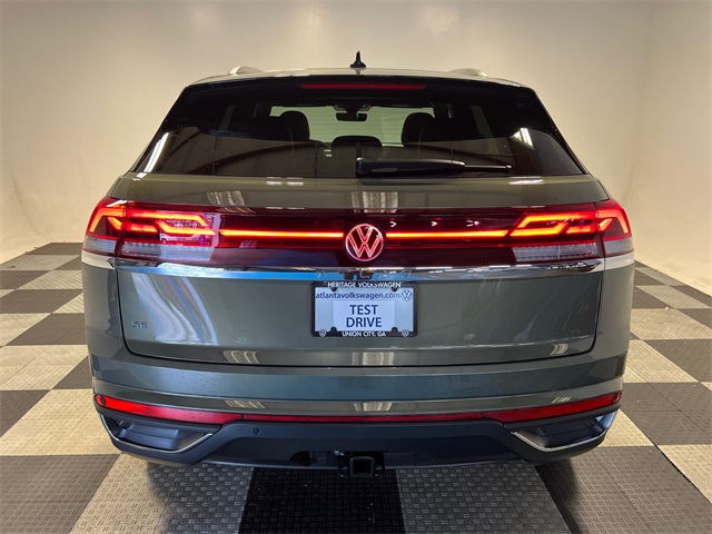 2026 Volkswagen Atlas Cross Sport SE Technology photo 4