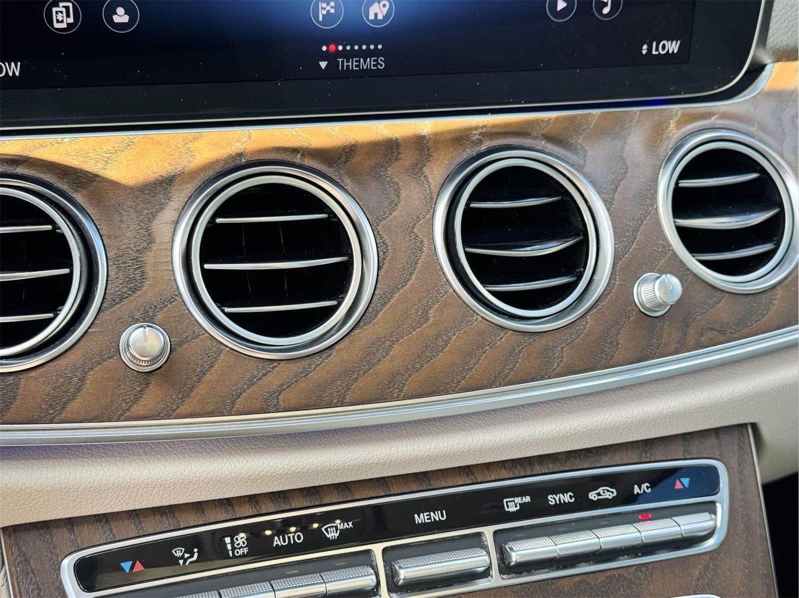 2021 Mercedes Benz E 350 photo 14