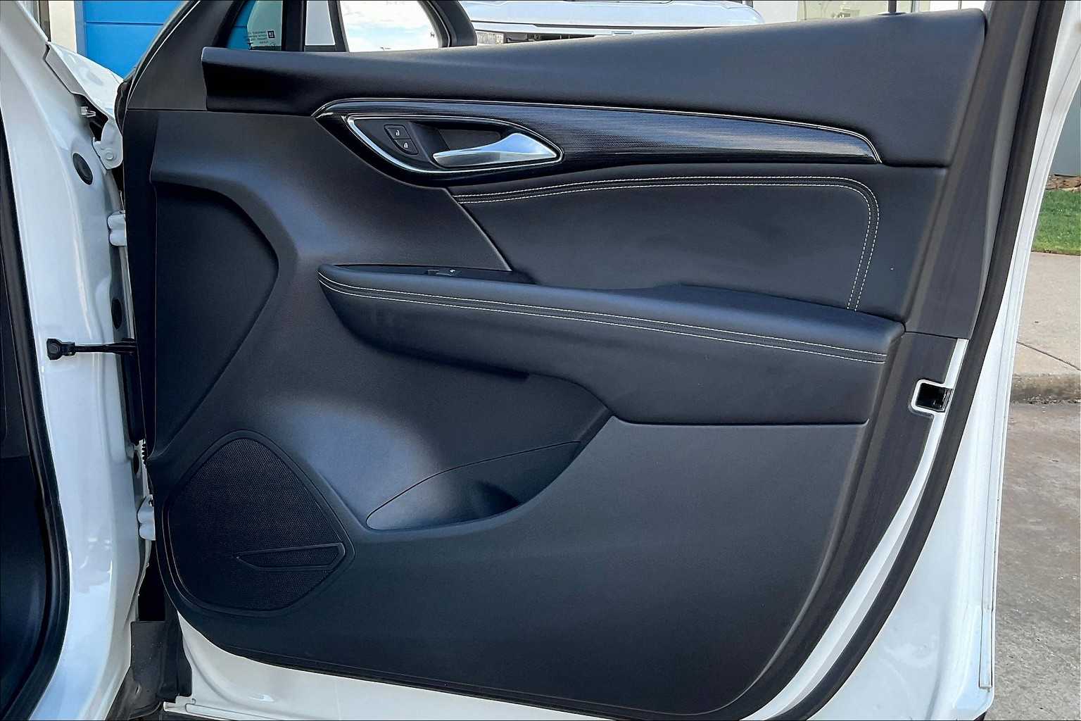 2023 Buick Envision Essence photo 19