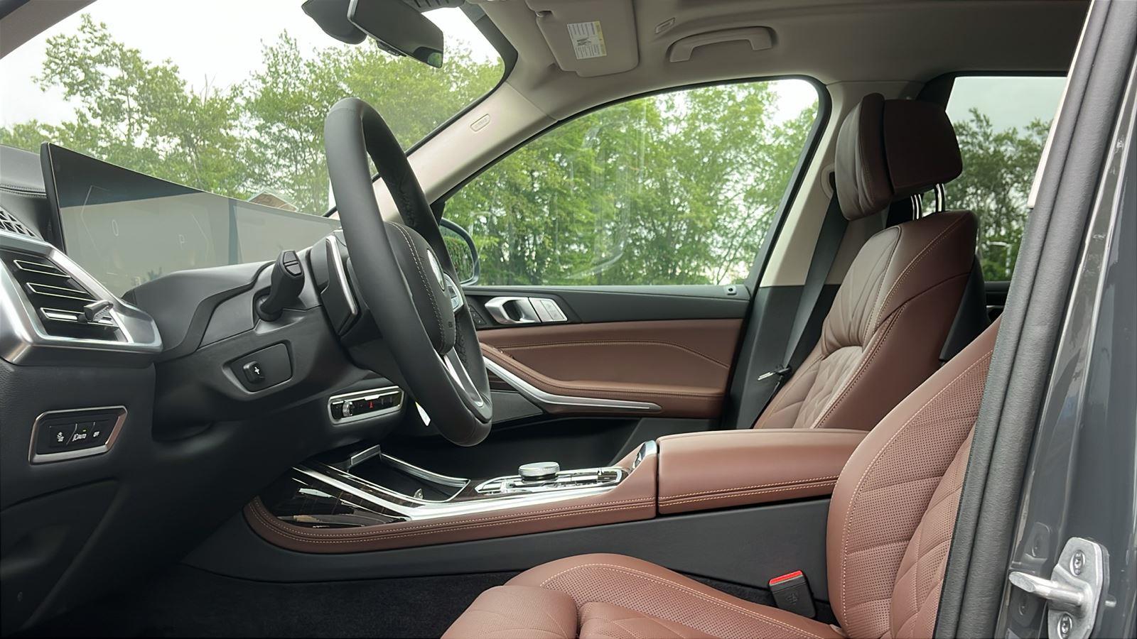 New 2026 Dravit Grey Metallic BMW xDrive40i image 12