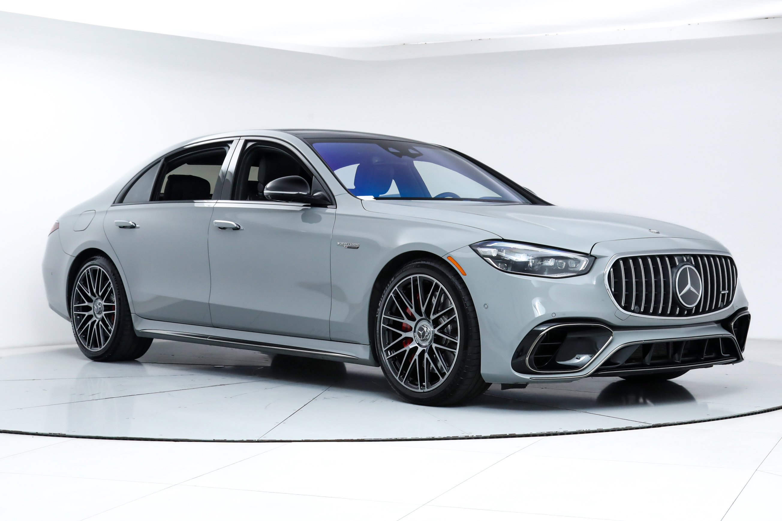 2024 Mercedes Benz S AMG 63 E PERFORMANCE photo 6