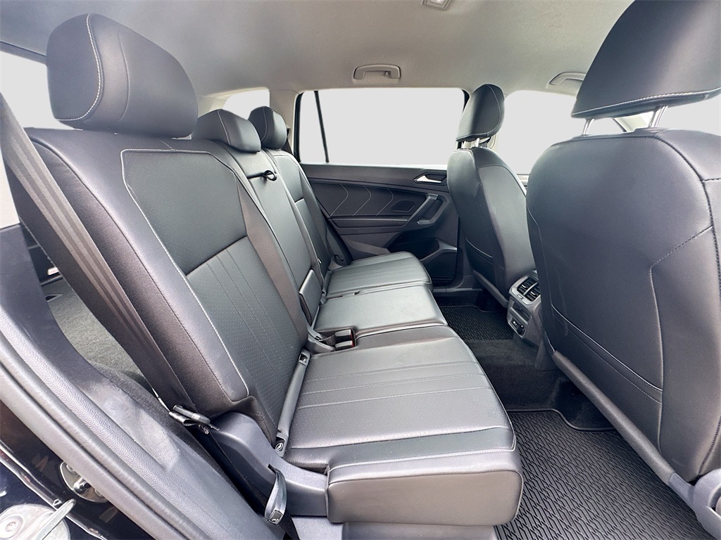 2024 Volkswagen Tiguan SE Wolfsburg Edition photo 25