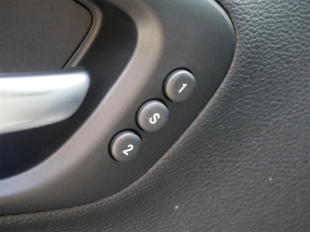 2021 Jeep Cherokee Limited photo 15