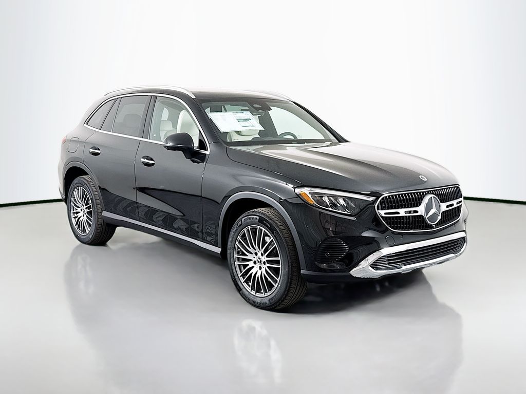 2026 Mercedes-Benz GLC Base's photo