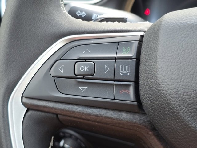 2025 Jeep Grand Cherokee Limited photo 10