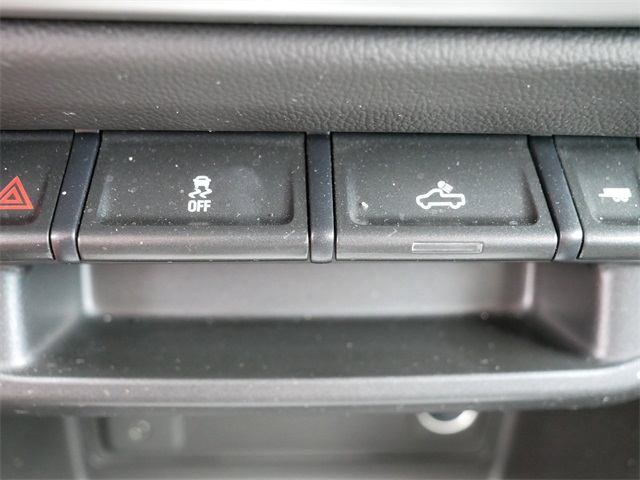 2016 Chevrolet Colorado LT photo 31