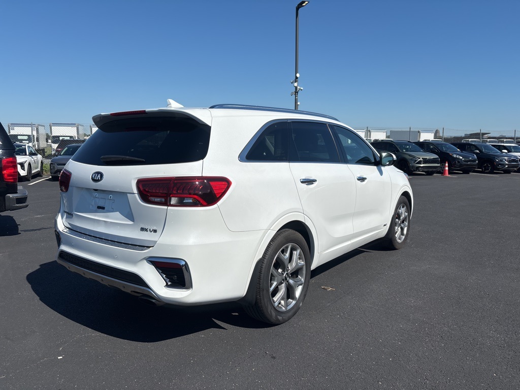 2019 Kia Sorento SX photo 2