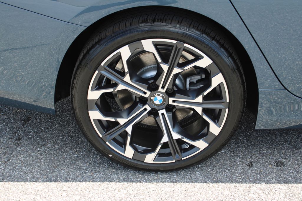 2025 Bmw 330i xDrive photo 34