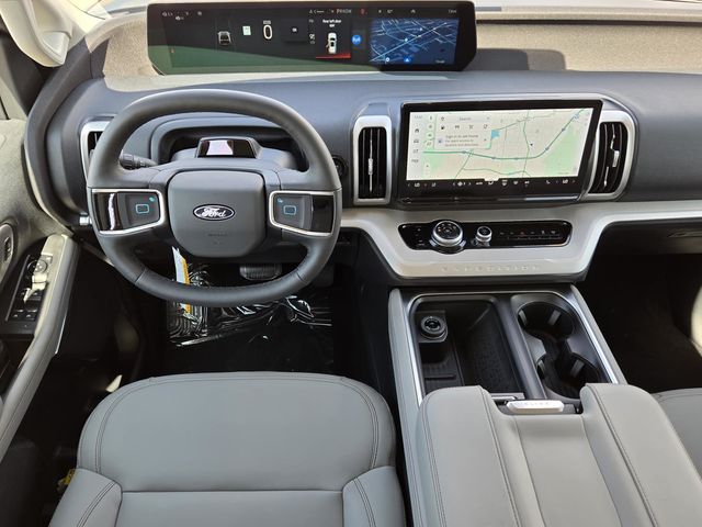 2025 Ford Expedition MAX photo 3