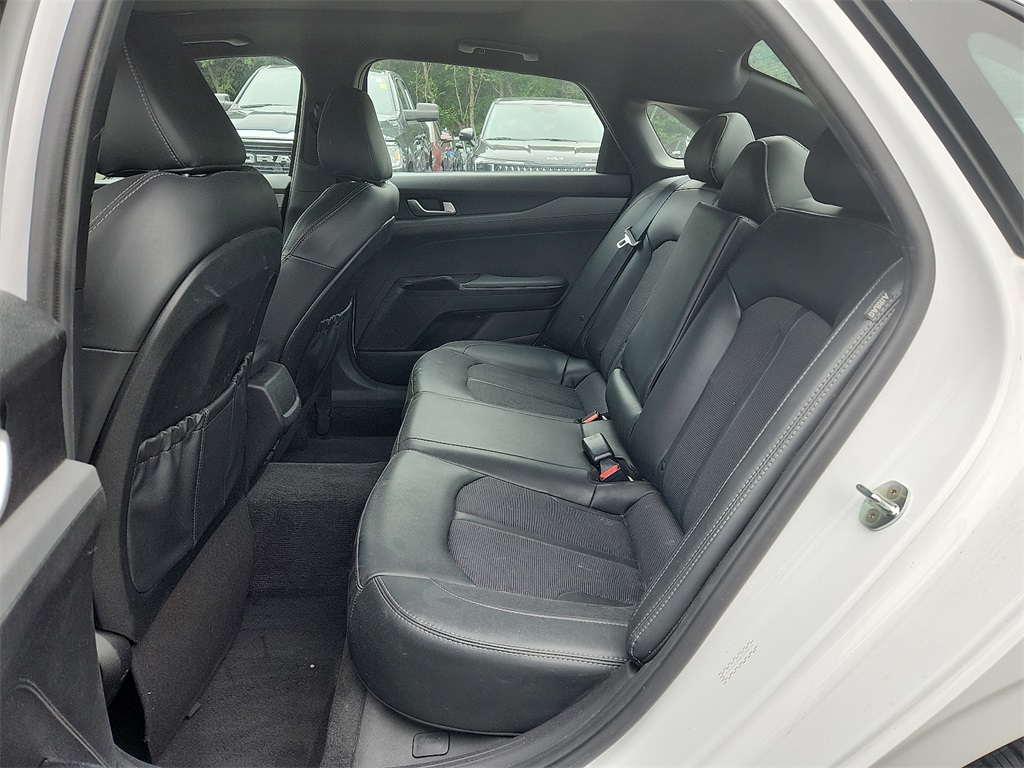 2023 Kia K5 GT-Line photo 10