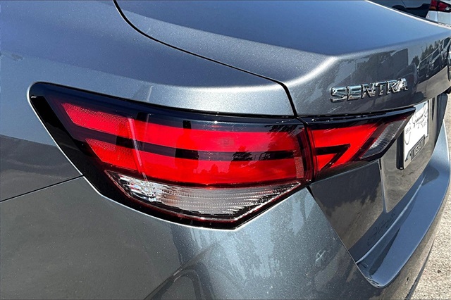2023 Nissan Sentra S photo 20