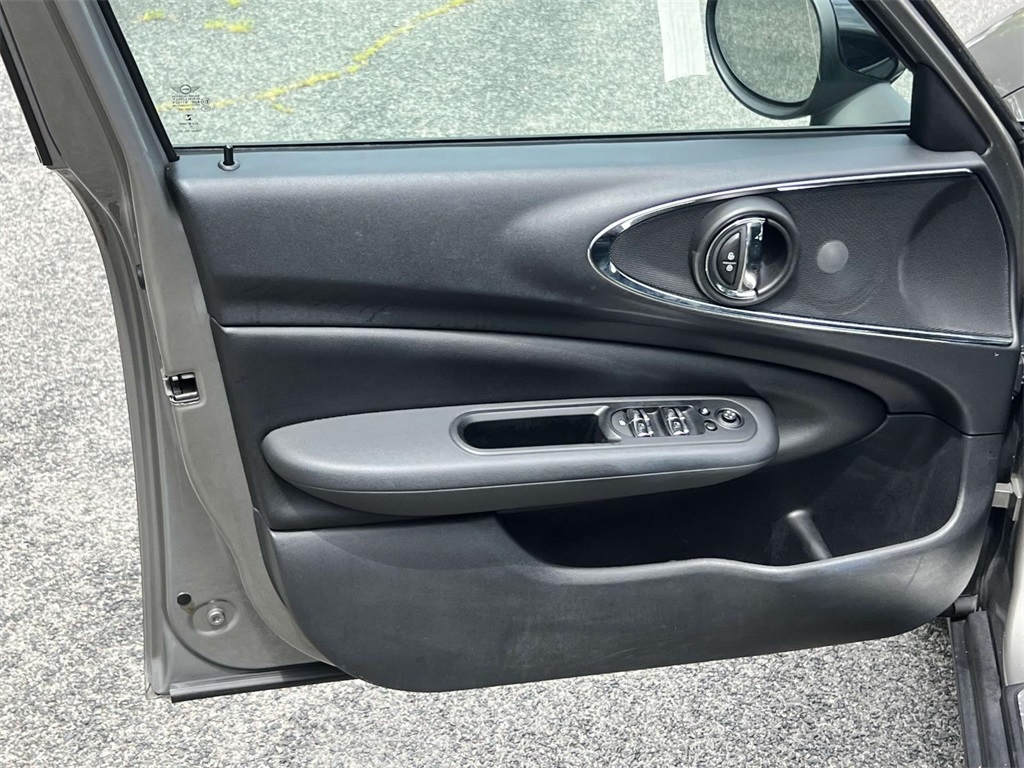 2017 Mini Clubman Base ALL4 photo 13