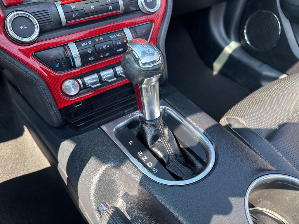 2021 Ford Mustang EcoBoost Premium photo 16
