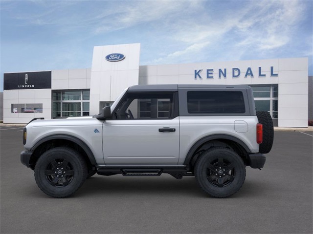 2024 Ford Bronco Black Diamond photo 3