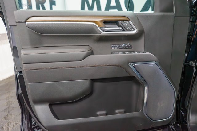 2026 Chevrolet Silverado 1500 High Country photo 13