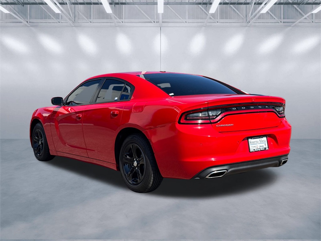 2021 Dodge Charger SXT photo 4