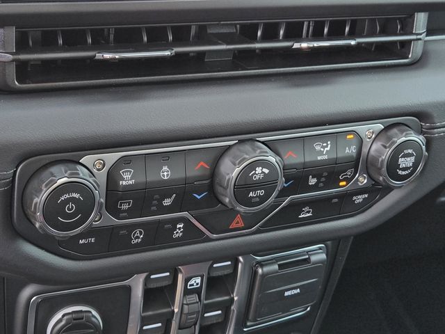 2025 Jeep Gladiator Sport photo 11
