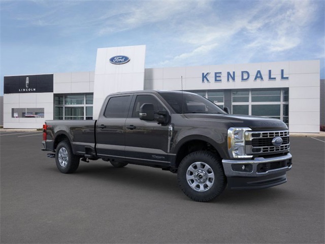 2025 Ford F-350 photo 7