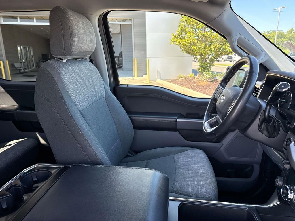 2021 Ford F-150 XLT photo 9