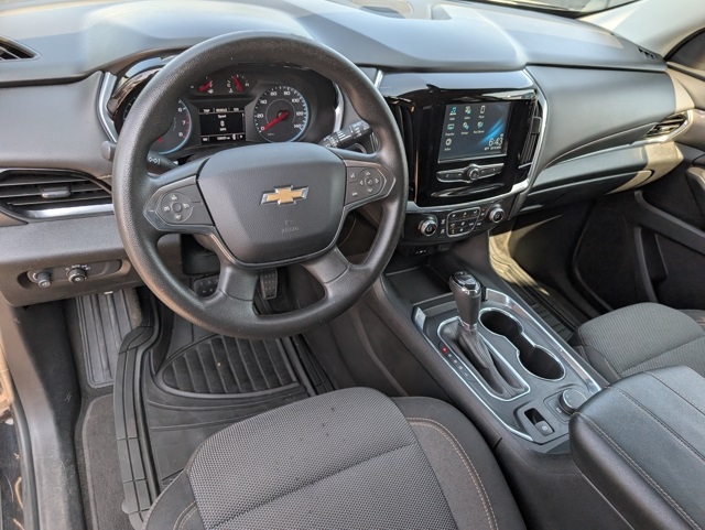 2018 Chevrolet Traverse LS photo 3
