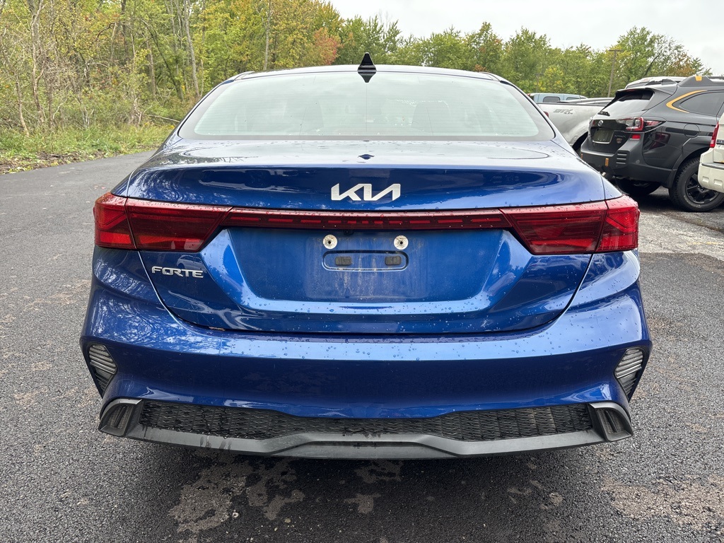 2023 Kia Forte LXS photo 7