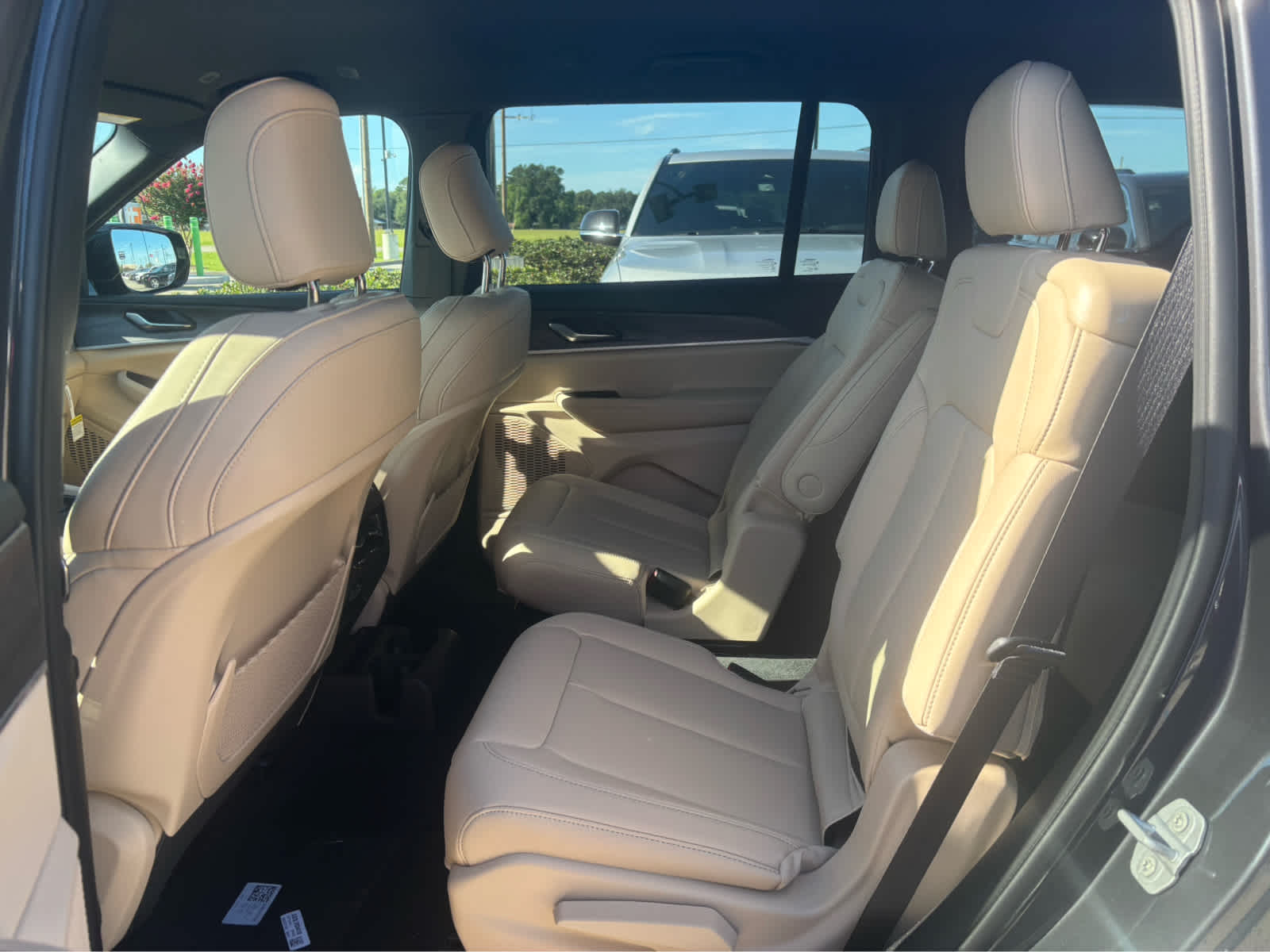 2025 Jeep Grand Cherokee Limited photo 5