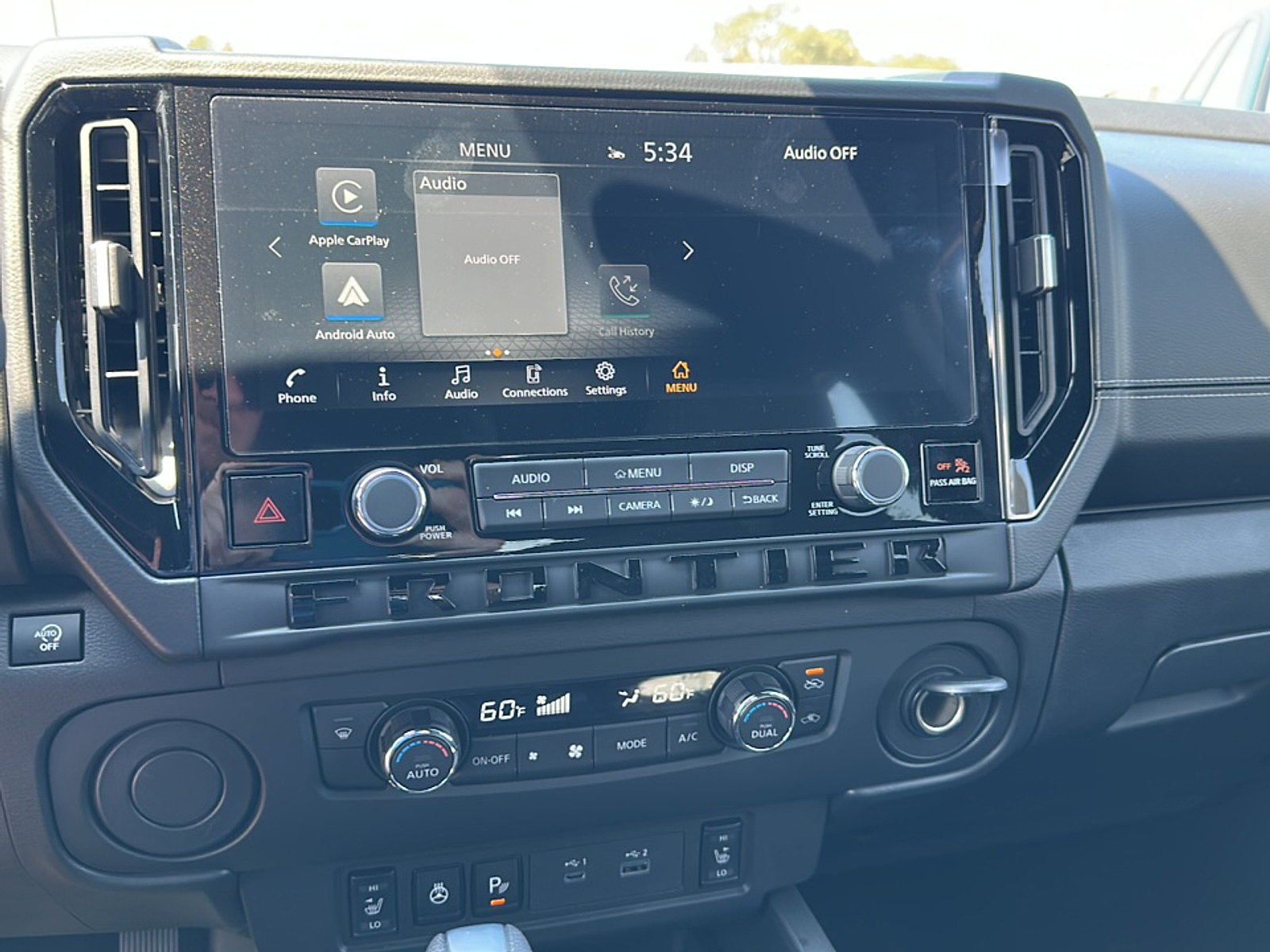 2026 Nissan Frontier Crew Cab SV photo 3
