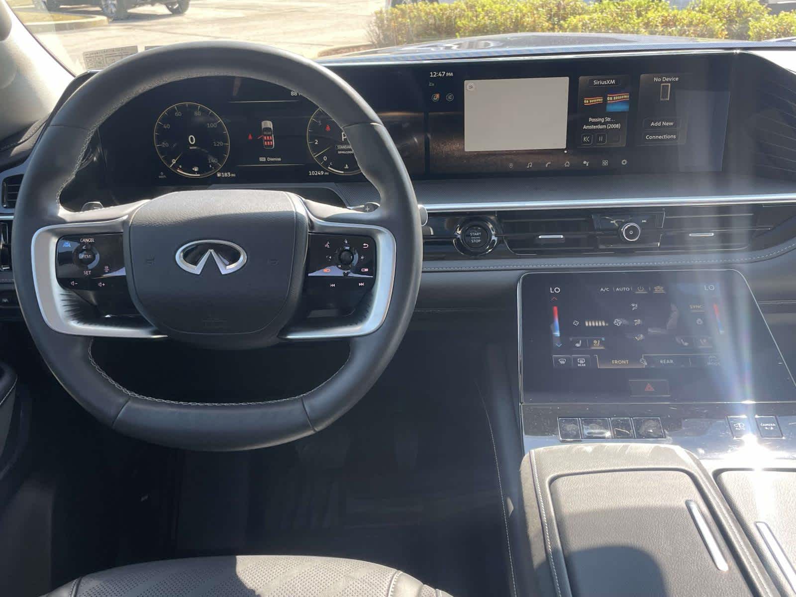 2025 Infiniti QX80 Luxe photo 18
