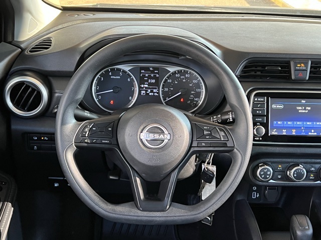 2024 Nissan Versa 1.6 S photo 13
