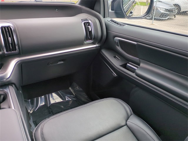 2025 Ford Expedition Platinum photo 17