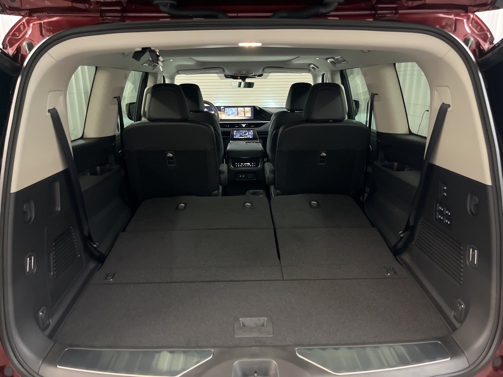 2025 Infiniti QX80 Luxe photo 24