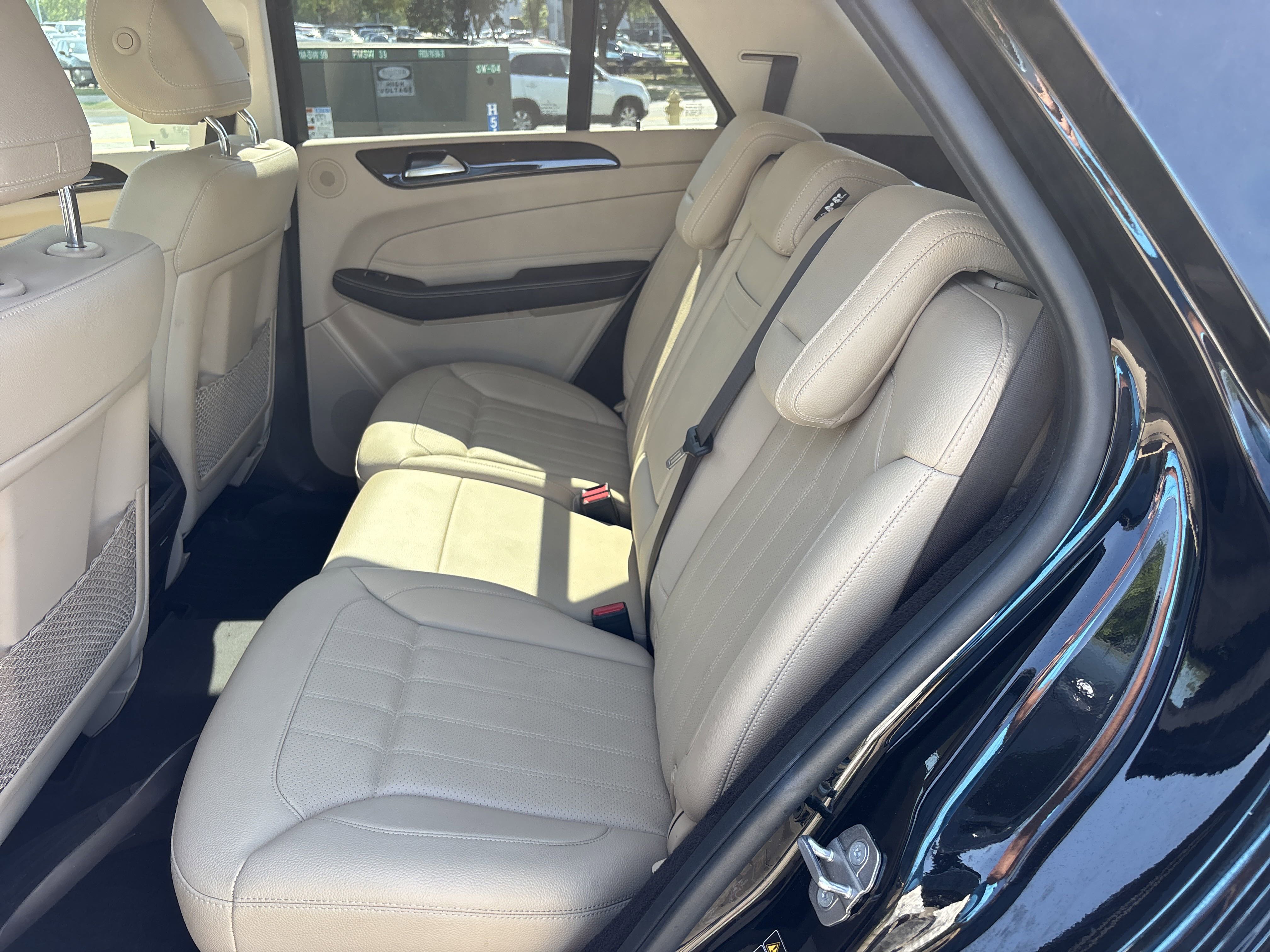 2018 Mercedes Benz GLE 350 4MATIC photo 2