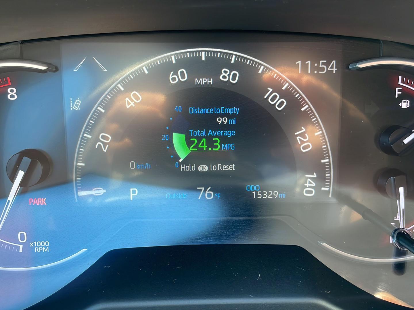 2024 Toyota RAV4 LE photo 4