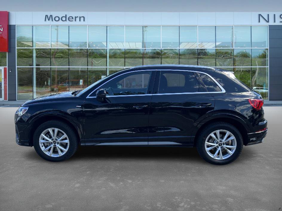 2024 Audi Q3 S line Premium photo 8