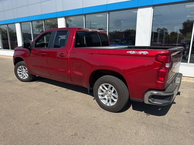 2023 Chevrolet Silverado 1500 LT photo 4