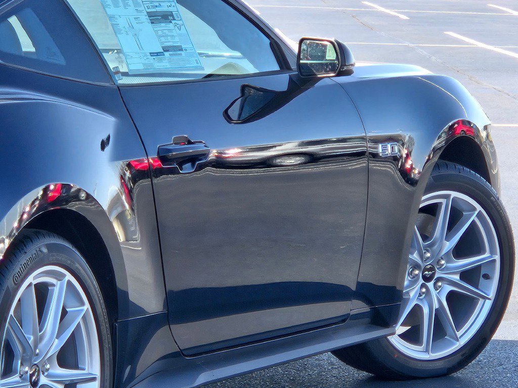 2025 Ford Mustang GT Premium photo 9