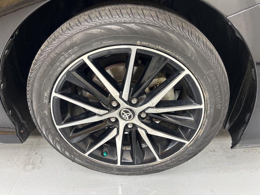 2021 Toyota Camry SE photo 11