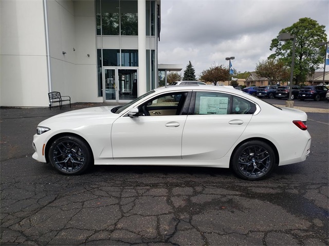 2025 Bmw 330i xDrive photo 2