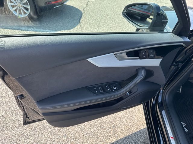 2023 Audi A4 45 S line Premium Plus Quattro photo 19