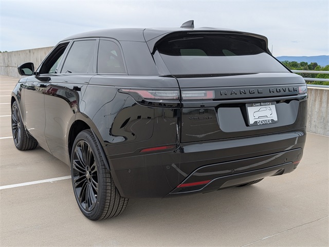 2026 Land Rover Range Rover Velar SE photo 4