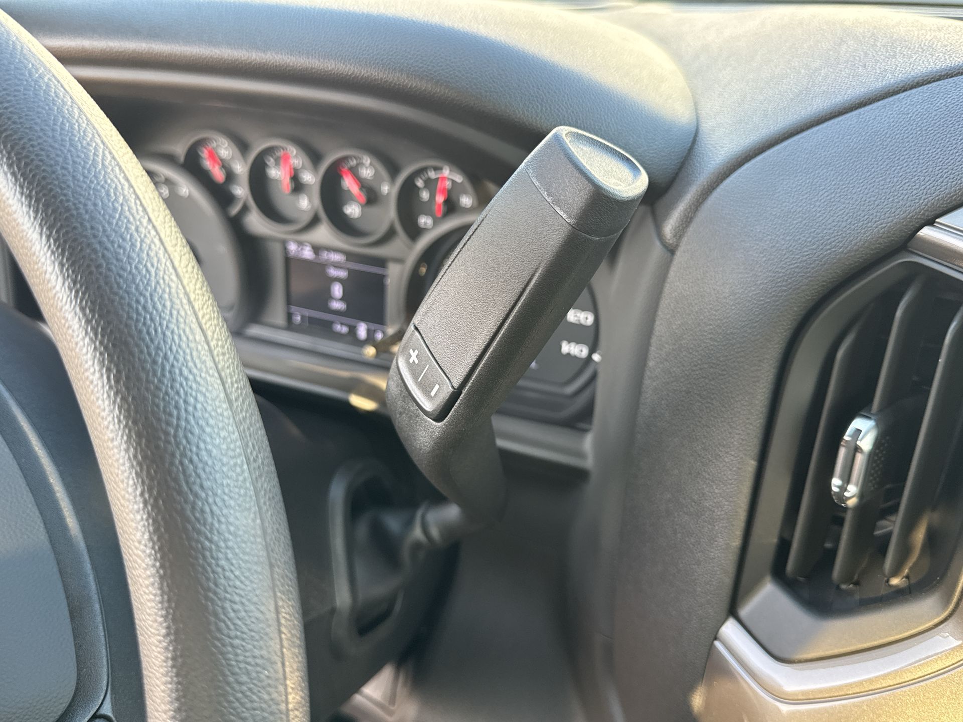2026 Chevrolet Silverado Work Truck photo 13